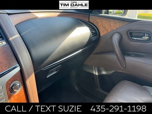 Used 2017 INFINITI QX80 Limited AWD/4WD image 16
