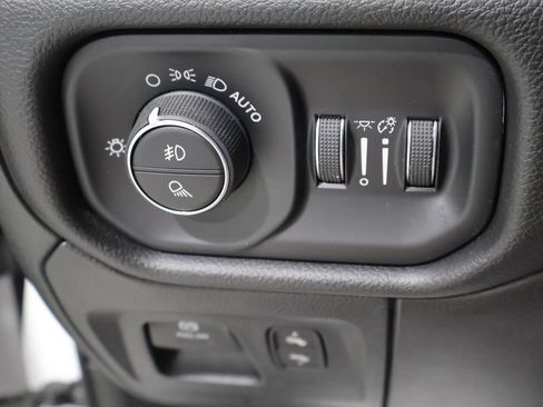 Certified 2023 RAM 1500 Laramie AWD/4WD image 35