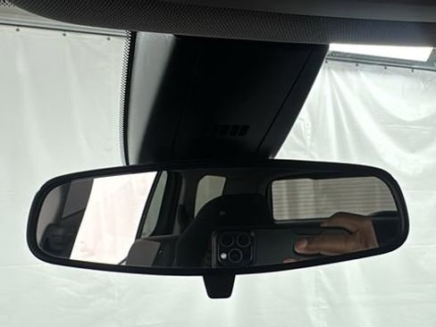 Used 2023 GMC Acadia SLE w/ Driver Convenience Package image 34