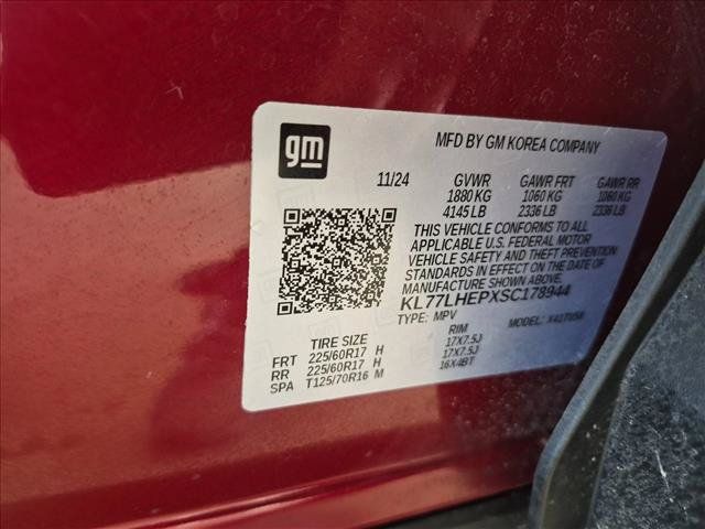 Used 2025 Chevrolet Trax LT FWD image 30