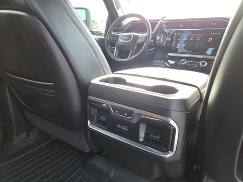 Used 2025 GMC Sierra 3500 Denali Ultimate image 31