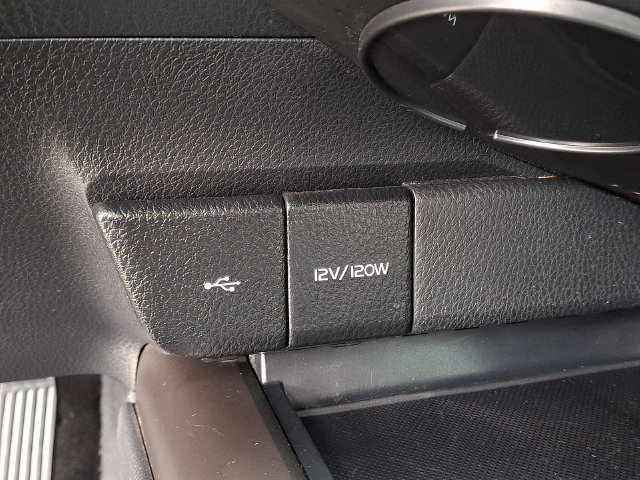 Used 2024 Toyota Camry SE w/ Convenience Package FWD image 26