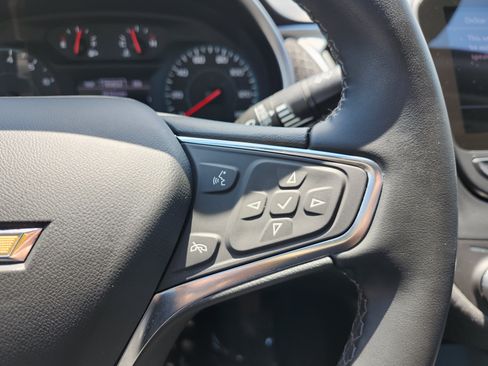 Used 2024 Chevrolet Malibu RS FWD image 32