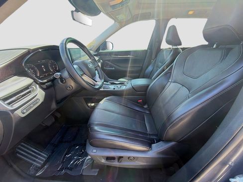 Used 2023 INFINITI QX60 Sensory w/ Vision Package image 19