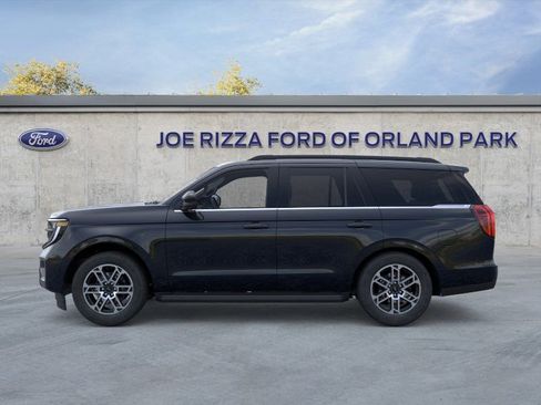 New 2026 Ford Expedition Active AWD/4WD image 3