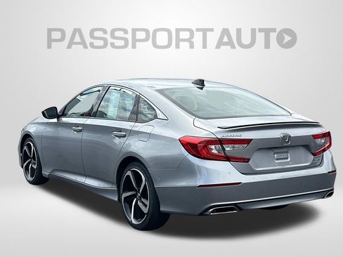 Used 2022 Honda Accord Sport image 2