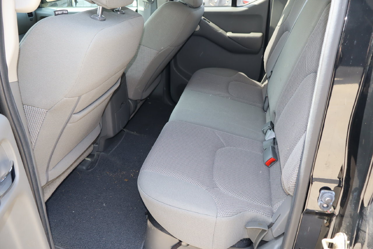 Used 2019 Nissan Frontier SV w/ Value Truck Package RWD image 5