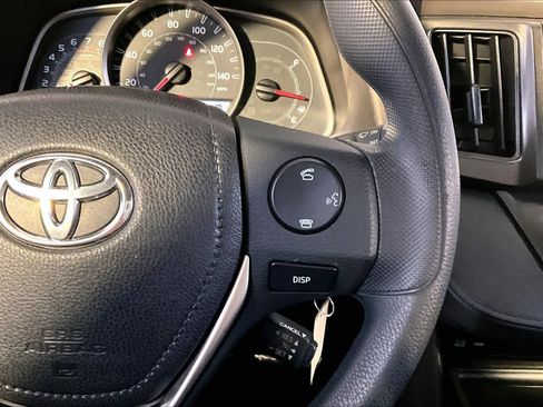 Used 2014 Toyota RAV4 LE image 24