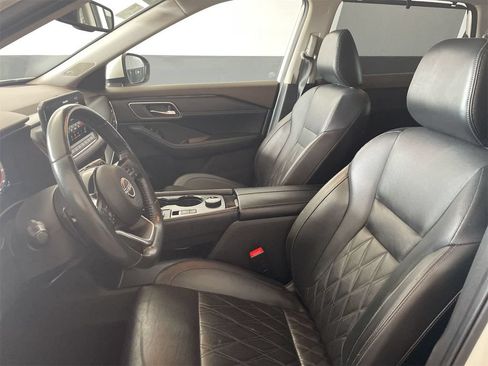 Used 2023 Nissan Rogue Platinum w/ Platinum Premium Package AWD/4WD image 7