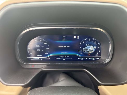 Used 2023 Chevrolet Tahoe Premier image 32