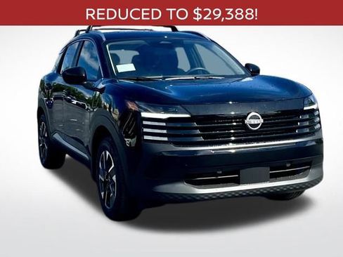 New 2026 Nissan Kicks SV w/ SV Premium Package FWD image 5