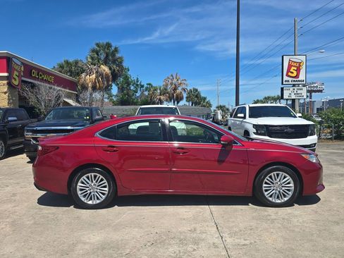 Used 2015 Lexus ES 350 w/ Luxury Package image 23