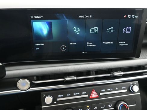 Used 2025 Hyundai Tucson SE image 13