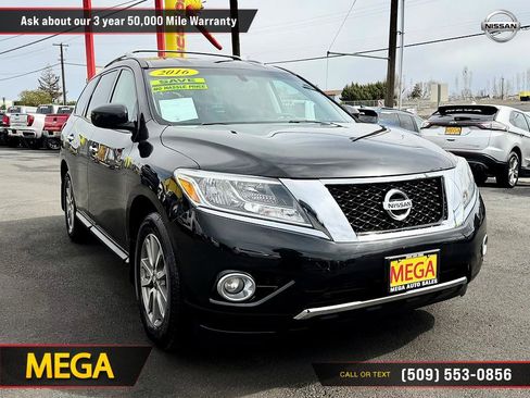 Used 2016 Nissan Pathfinder SV image 5