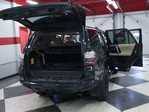 Used 2024 Toyota 4Runner SR5 Premium w/ Moonroof Package AWD/4WD image 30