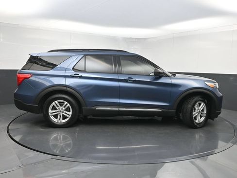 Used 2020 Ford Explorer XLT RWD image 44