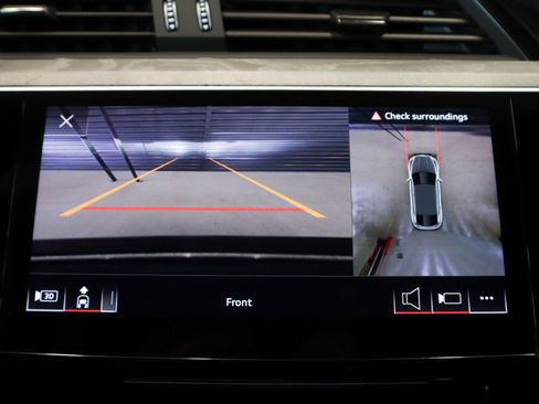 Used 2024 Audi Q8 e-tron Premium Plus image 24