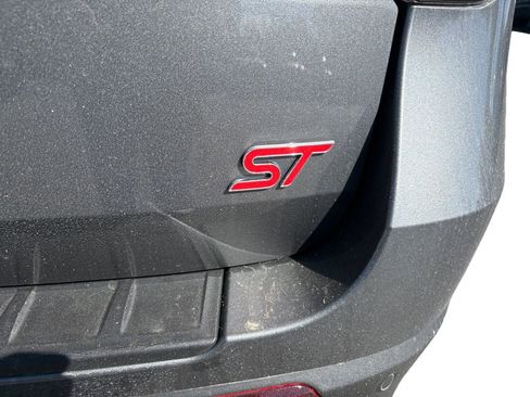 Used 2025 Ford Explorer ST AWD/4WD image 18
