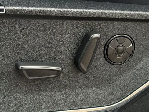 Used 2024 Ford F250 Platinum AWD/4WD image 23