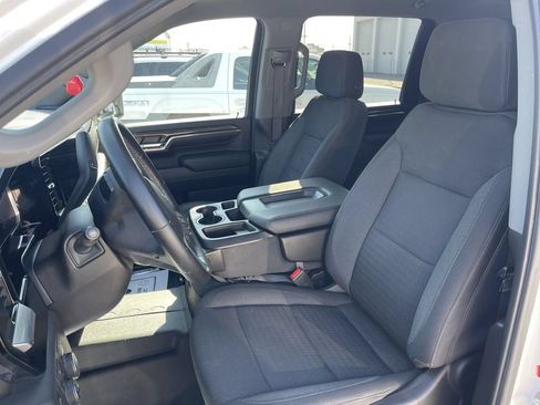 Used 2024 Chevrolet Silverado 2500 LT AWD/4WD image 9