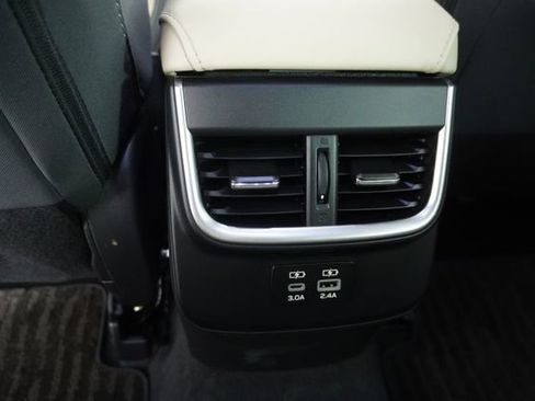 Used 2023 Subaru Outback Premium image 33