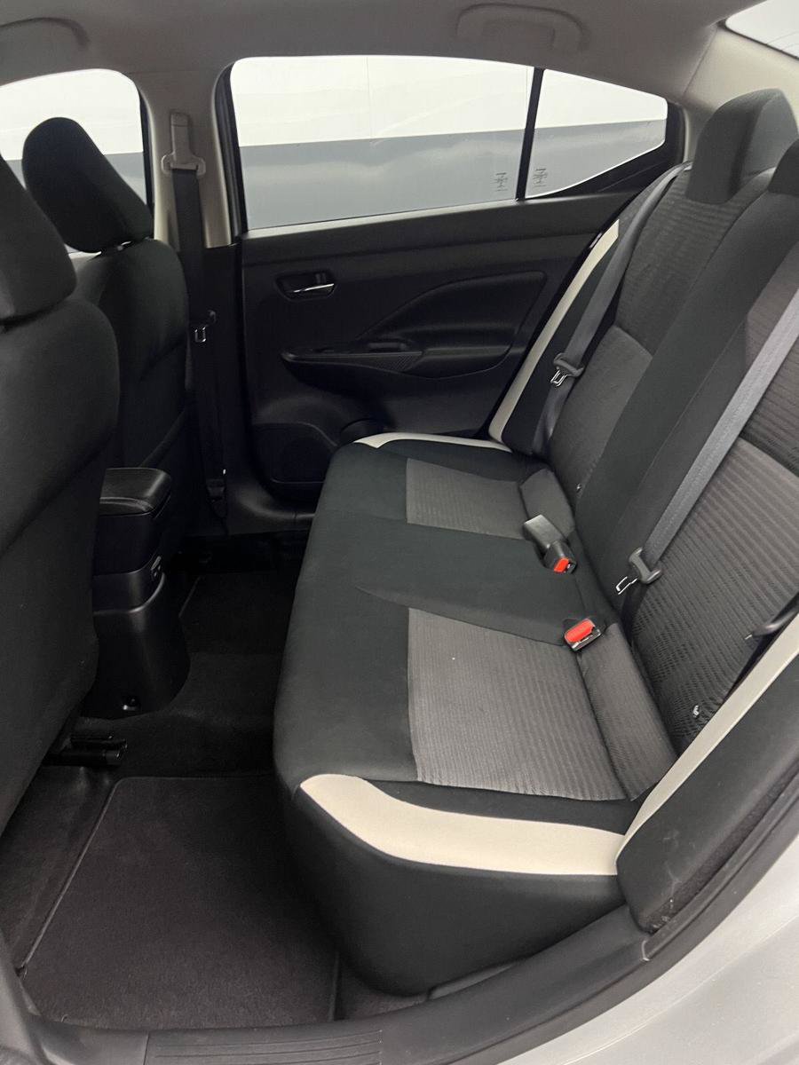 Used 2020 Nissan Versa SV FWD image 29