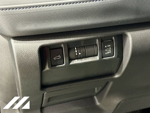 Used 2026 Subaru Forester Premium AWD/4WD image 10