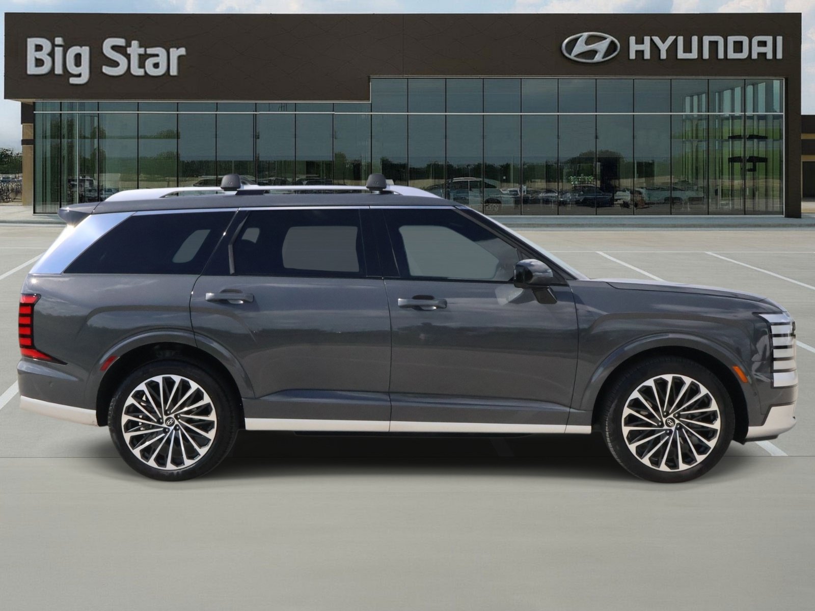 Used 2026 Hyundai Palisade Calligraphy FWD image 5