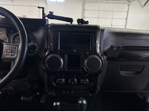 Used 2016 Jeep Wrangler Sport w/ Quick Order Package 24S AWD/4WD image 32