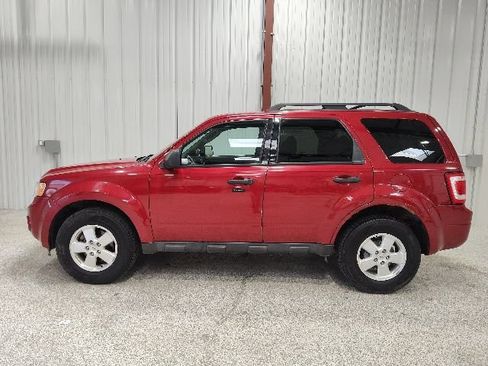Used 2011 Ford Escape XLT w/ 202A Rapid Spec Order Code AWD/4WD image 9