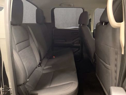 Used 2025 Nissan Frontier S AWD/4WD image 23