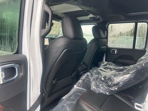 New 2026 Jeep Gladiator Rubicon AWD/4WD image 31