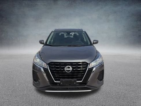 Used 2023 Nissan Kicks SV image 9