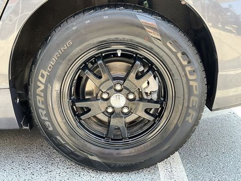 Used 2012 Toyota Prius Two image 10