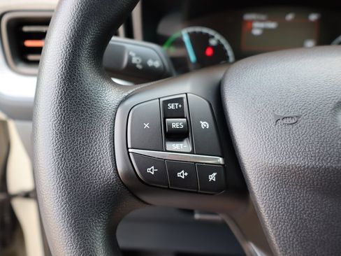 Used 2024 Ford Maverick XLT FWD image 14