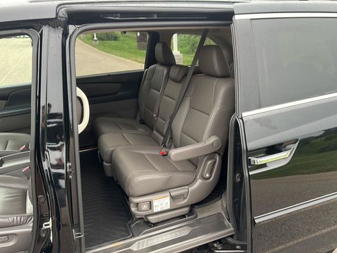 Used 2017 Honda Odyssey EX-L image 22