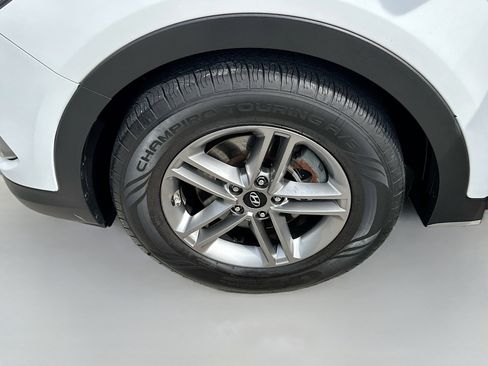 Used 2018 Hyundai Santa Fe Sport image 35