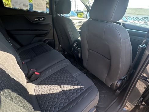 Used 2019 Chevrolet Blazer LT image 12