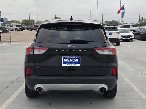 Used 2021 Ford Escape SEL image 5