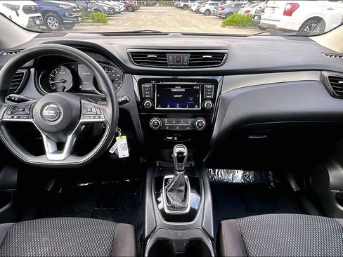 Used 2019 Nissan Rogue Sport S FWD image 7