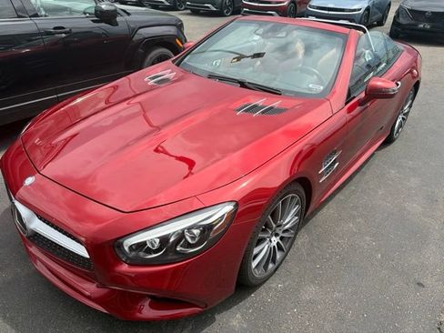 Used 2017 Mercedes-Benz SL 450 image 1