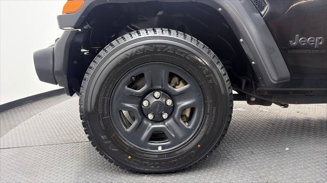 Used 2023 Jeep Wrangler Unlimited Sport AWD/4WD image 37