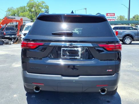 Used 2023 Chevrolet Traverse RS FWD image 18