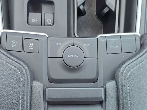 Certified 2026 Toyota Grand Highlander FWD image 37