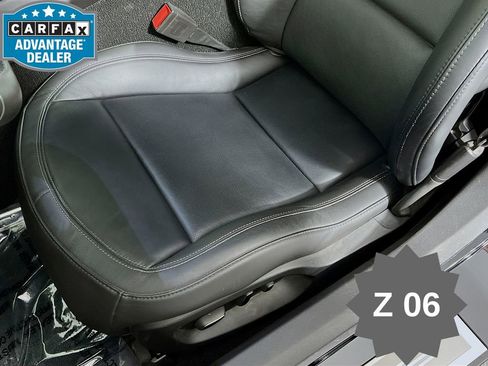 Used 2015 Chevrolet Corvette Z06 w/ Z07 Performance Package RWD image 20