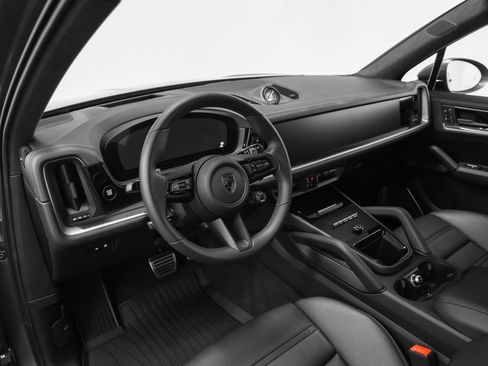 New 2025 Porsche Cayenne Turbo image 62