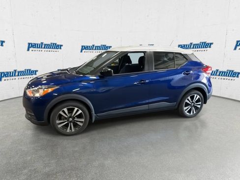 Used 2019 Nissan Kicks SV FWD image 6