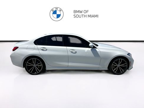 Used 2023 BMW 330i Sedan w/ M Sport Package RWD image 8