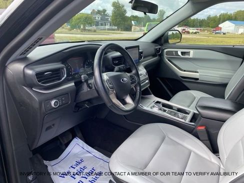 Used 2021 Ford Explorer XLT w/ Equipment Group 202A image 12