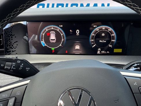 New 2025 Volkswagen Tiguan S image 14